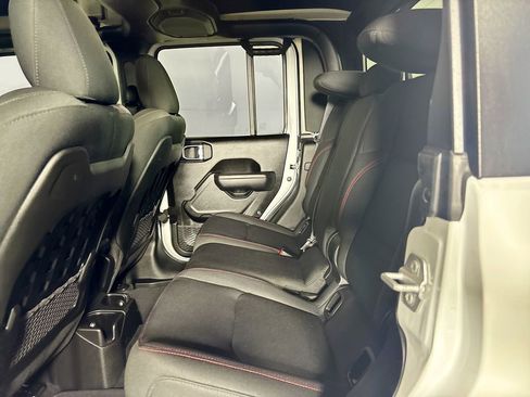 Used 2022 Jeep Gladiator Rubicon w/ Trailer Tow Package image 15