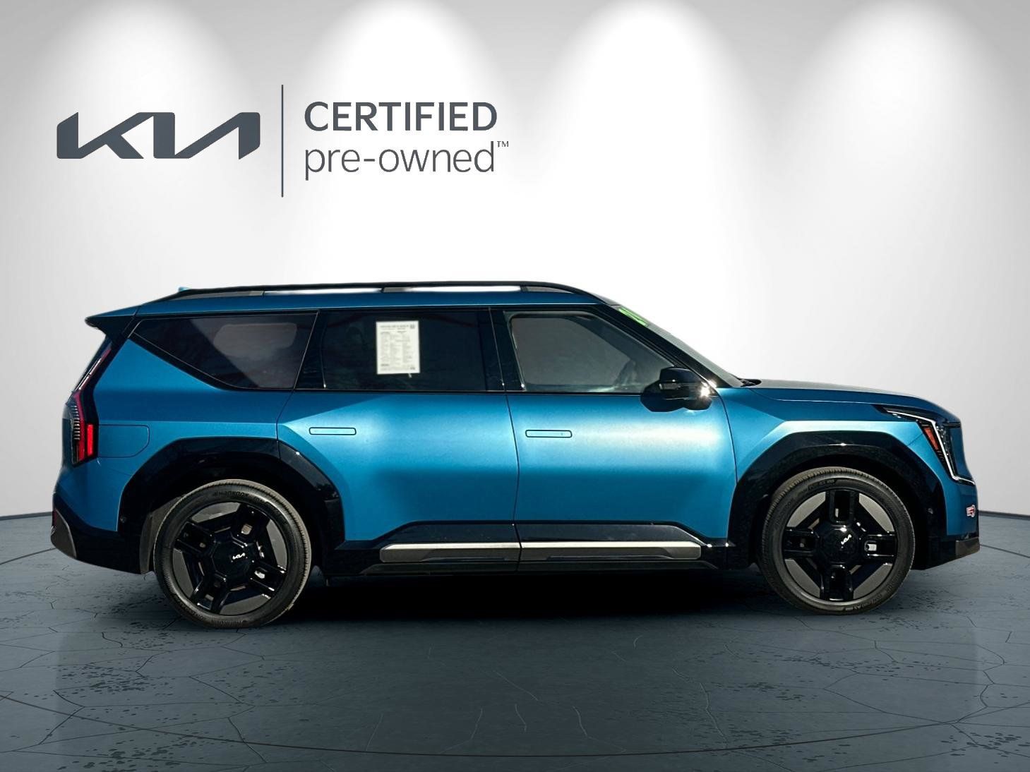 Certified 2024 Kia EV9 GT-Line AWD/4WD image 3