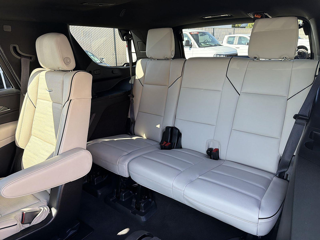 Used 2024 Cadillac Escalade Sport w/ LPO, ONYX Package AWD/4WD image 44