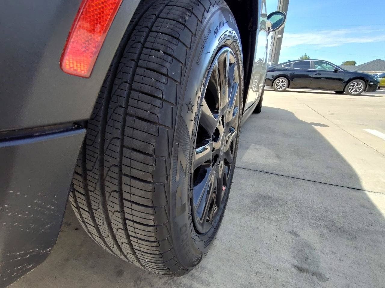 Used 2019 MINI Cooper 4-Door Hardtop FWD image 45