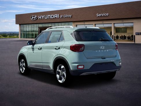 New 2026 Hyundai Venue SEL FWD image 5