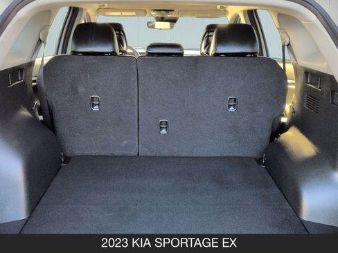 Used 2023 Kia Sportage EX image 21