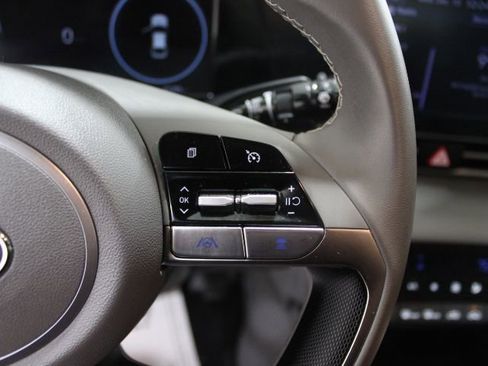 Used 2022 Hyundai Elantra SEL w/ Convenience Package image 33