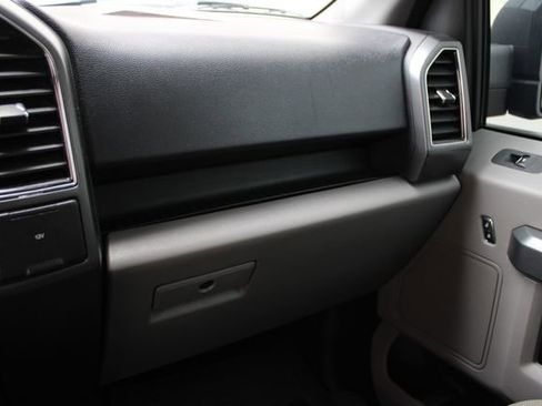 Used 2018 Ford F150 XLT AWD/4WD image 16