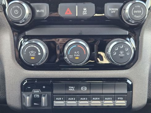 New 2026 RAM 3500 Tradesman w/ Chrome Appearance Group A image 18