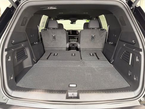 New 2026 Chevrolet Traverse LT w/ Midnight/Sport Edition FWD image 28
