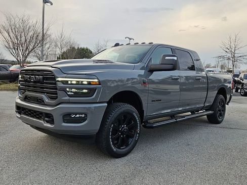 New 2026 RAM 2500 Laramie AWD/4WD image 3