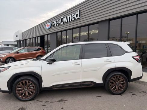 Used 2025 Subaru Forester Sport image 7