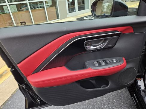 Certified 2025 Acura ADX A-Spec image 18