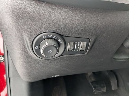 Used 2023 Jeep Compass Limited AWD/4WD image 5