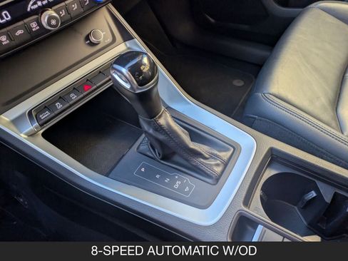 Used 2020 Audi Q3 2.0T Premium image 16