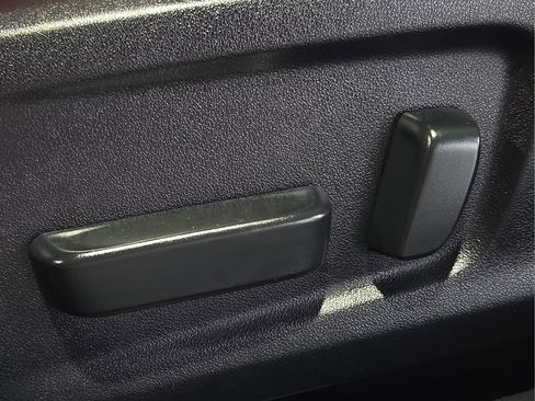 Used 2022 Lexus IS 350 F Sport w/ Accessory Package RWD image 19