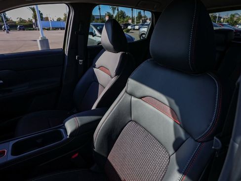 New 2026 Nissan Kicks SR image 15