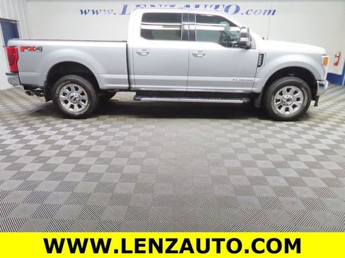 Used 2021 Ford F250 Lariat w/ Chrome Package AWD/4WD image 2