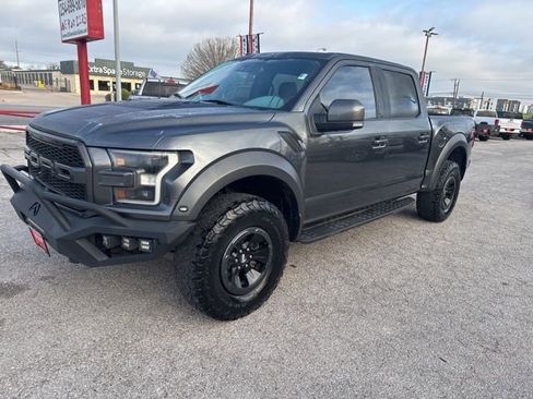 Used 2018 Ford F150 Raptor w/ Equipment Group 802A Luxury image 3