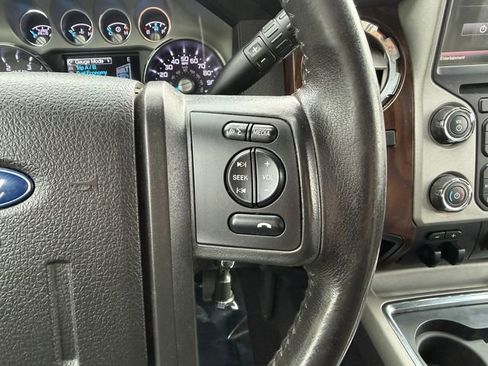 Used 2016 Ford F250 Lariat w/ Lariat Interior Package AWD/4WD image 19