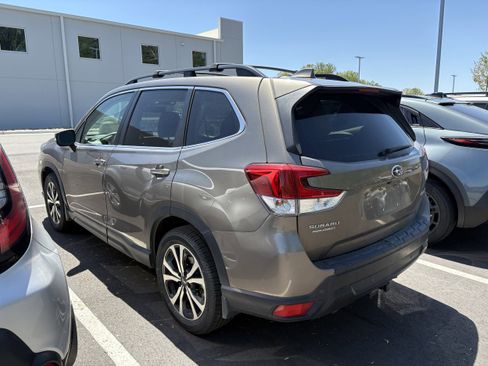 Used 2019 Subaru Forester Limited AWD/4WD image 4