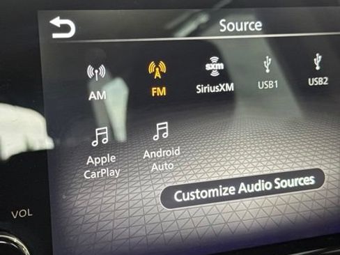 Used 2025 Nissan Pathfinder SL w/ Lighting Package (N92) FWD image 7