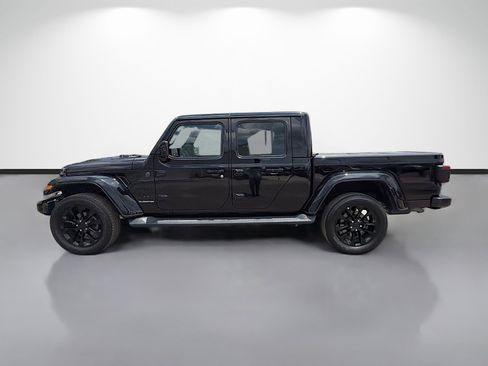 Used 2021 Jeep Gladiator Overland AWD/4WD image 6