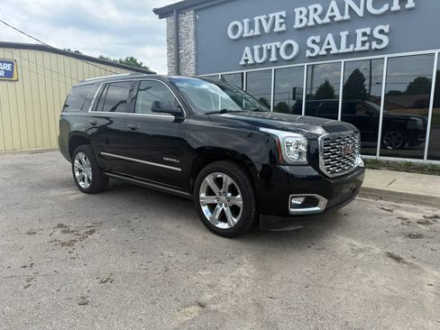 Used 2020 GMC Yukon Denali w/ Denali Premium Package AWD/4WD image 2