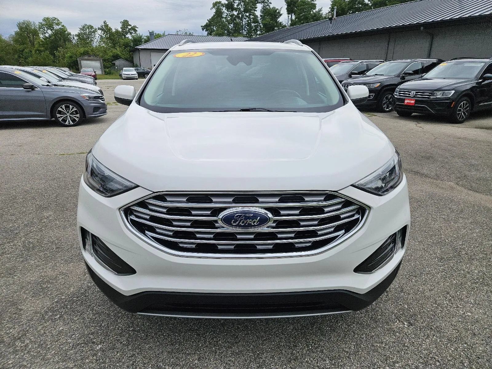 Used 2022 Ford Edge SEL w/ Convenience Package AWD/4WD image 2