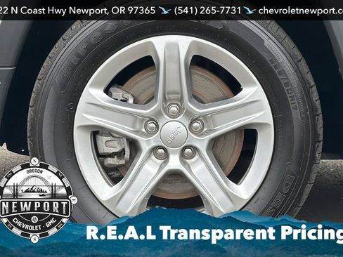 Used 2023 Jeep Compass Latitude AWD/4WD image 25