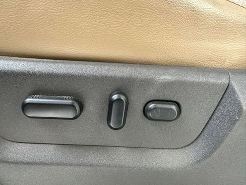 Used 2012 Ford F250 Lariat w/ Lariat Ultimate Pkg image 23