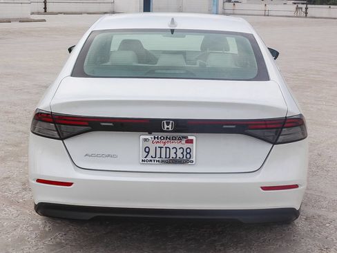 Certified 2023 Honda Accord LX image 5