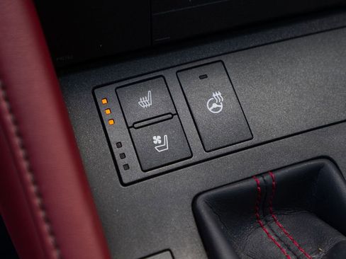 Used 2017 Lexus RC 300 F Sport image 28