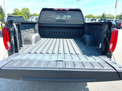 Used 2024 GMC Sierra 1500 Denali AWD/4WD image 27