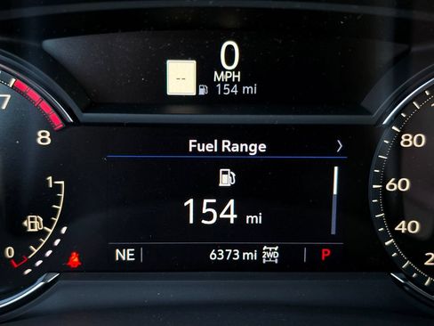 Used 2025 Cadillac XT6 Premium Luxury w/ LPO, Floor Liner Package AWD/4WD image 25