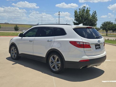 Used 2014 Hyundai Santa Fe GLS FWD image 4
