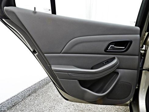 Used 2013 Chevrolet Malibu LS image 13