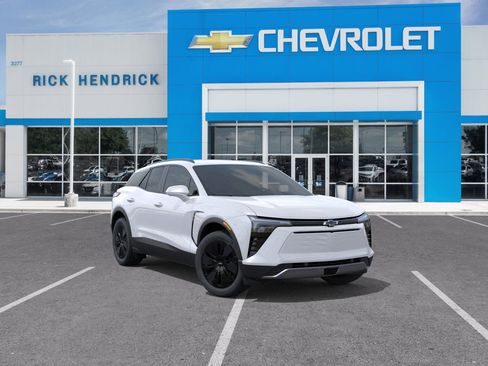 New 2026 Chevrolet Blazer EV LT image 2