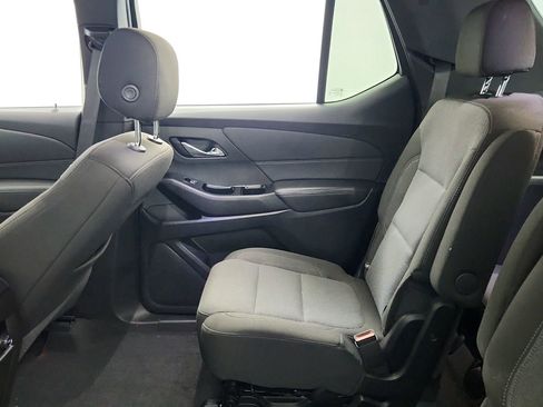 Used 2023 Chevrolet Traverse LT FWD image 23