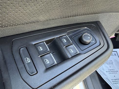 Used 2024 Volkswagen Atlas SE AWD/4WD image 28
