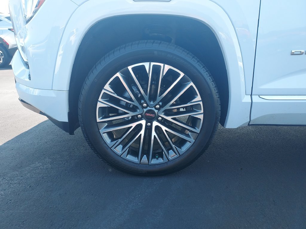 Used 2026 GMC Terrain Denali w/ LPO, Floor Liner Package AWD/4WD image 10