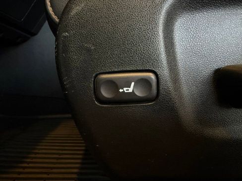 Used 2016 Toyota Highlander XLE image 34