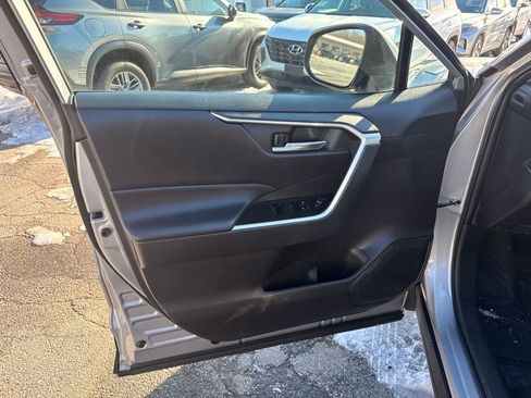 Used 2024 Toyota RAV4 XLE image 20
