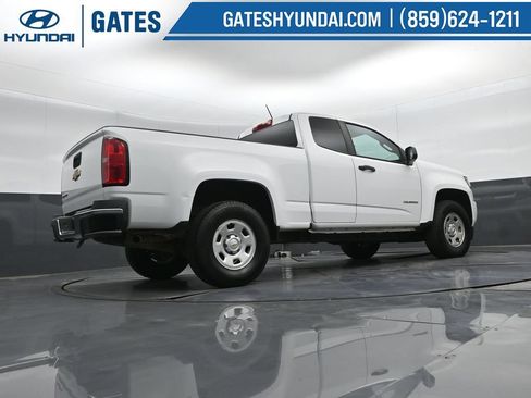 Used 2018 Chevrolet Colorado W/T w/ WT Convenience Package RWD image 31