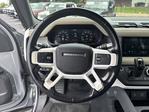 Used 2021 Land Rover Defender 90 S AWD/4WD image 23