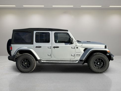 Used 2023 Jeep Wrangler Sahara image 2