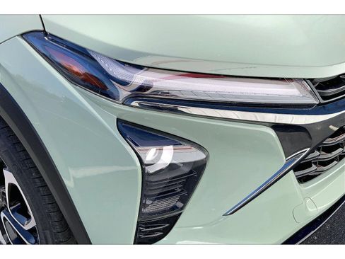 Used 2024 Chevrolet Trax RS w/ Driver Confidence Package image 25