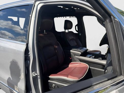 Used 2025 RAM 1500 Limited AWD/4WD image 29