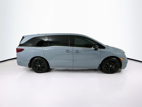 Used 2024 Honda Odyssey Sport image 9