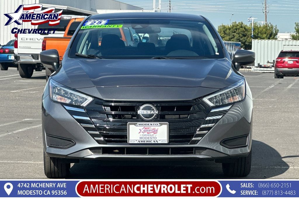 Used 2025 Nissan Versa SV FWD image 9