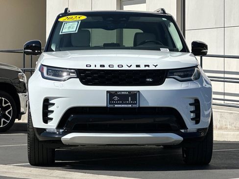 Used 2025 Land Rover Discovery Dynamic SE AWD/4WD image 7