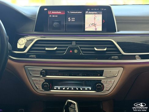 Used 2019 BMW 740i w/ Executive Package RWD image 26