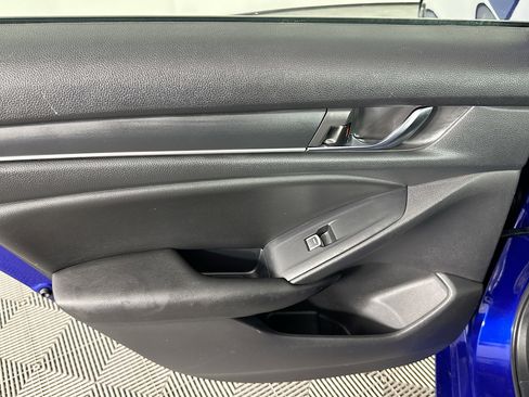 Used 2020 Honda Accord Sport image 25