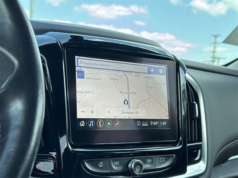 Used 2021 Chevrolet Traverse Premier image 24